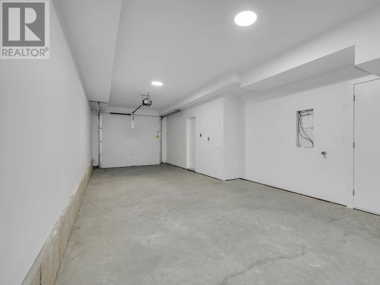 120-5300 Main Street, Kelowna, BC, V1W 0C1 - 43