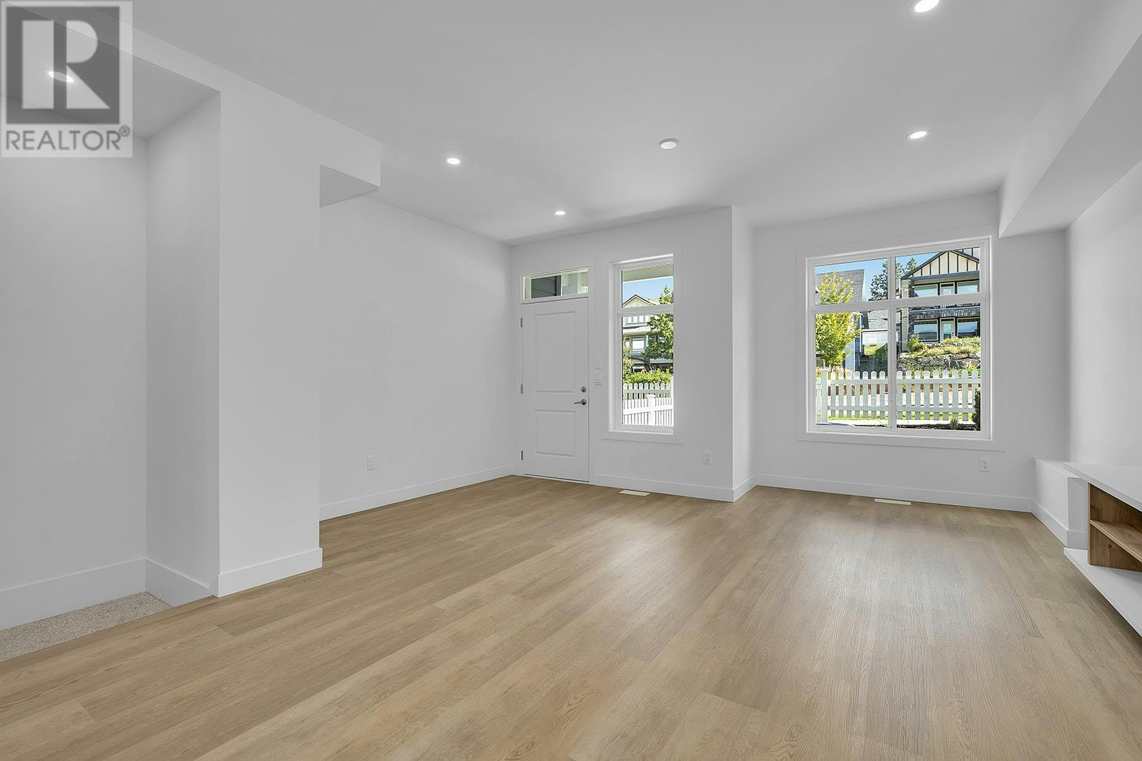 120-5300 Main Street, Kelowna, BC, V1W 0C1 - 6
