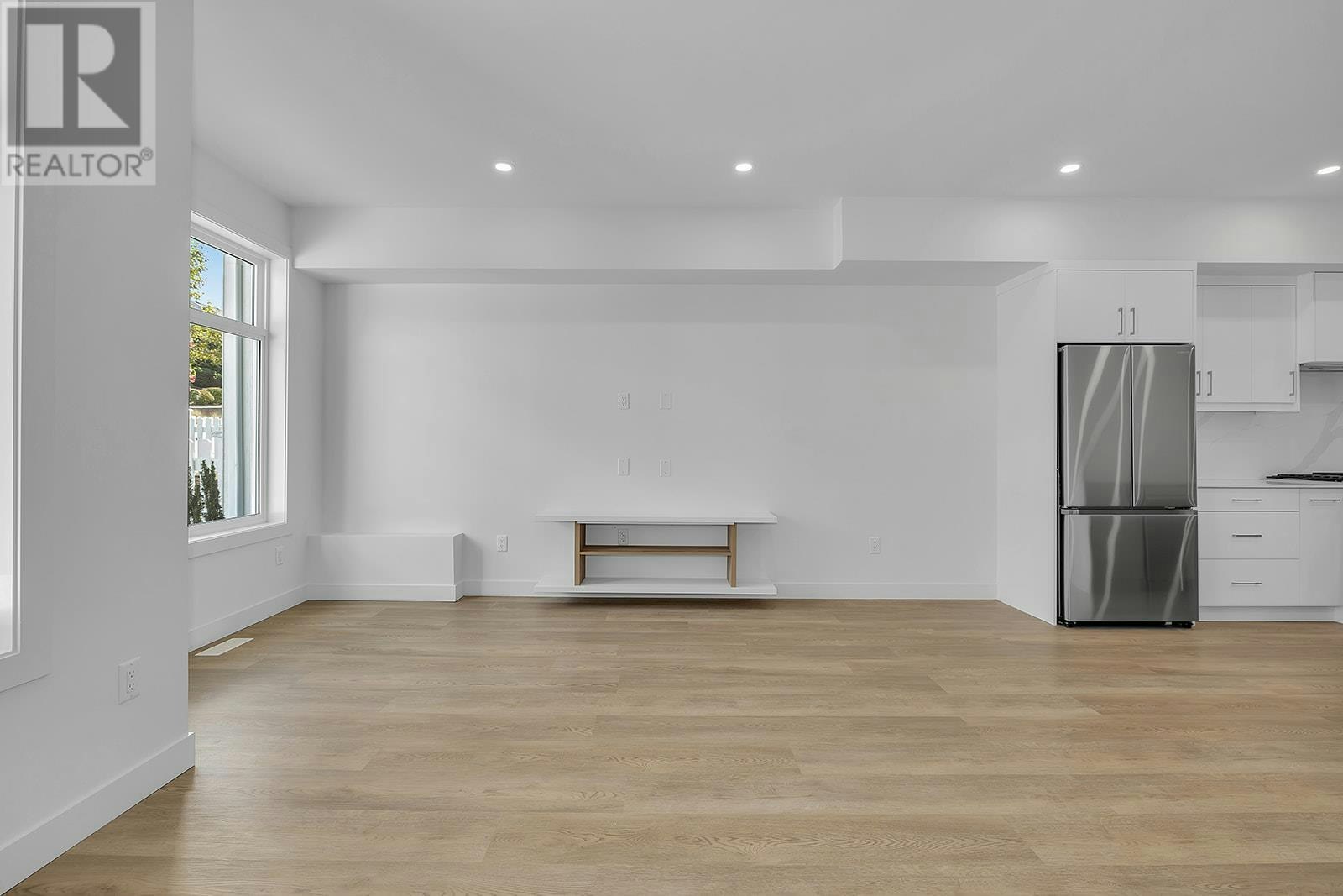 120-5300 Main Street, Kelowna, BC, V1W 0C1 - 8
