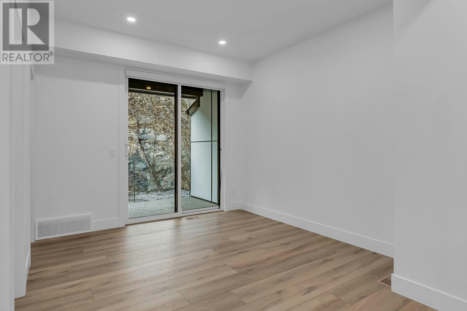 16-2835 Canyon Crest Drive, West Kelowna, BC, V4T 0E3 - 8
