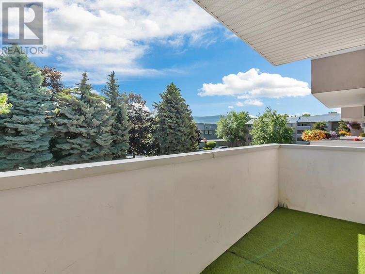 302-3160 De Montreuil Court, Kelowna, BC, V1W 3W3 - 23