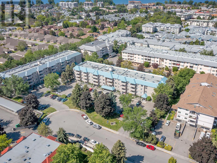 302-3160 De Montreuil Court, Kelowna, BC, V1W 3W3 - 40