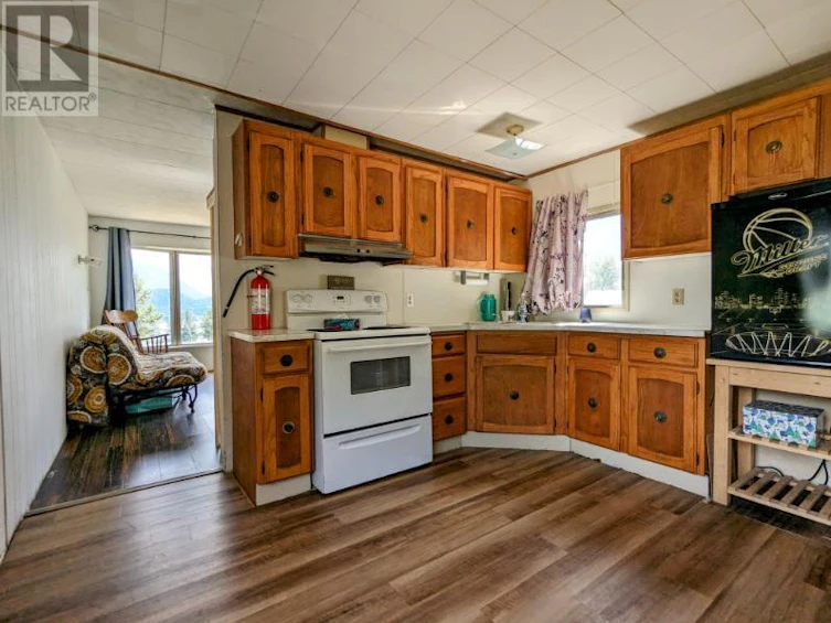 618 Victoria Street, Lillooet, BC, V0K 2E3 - 7