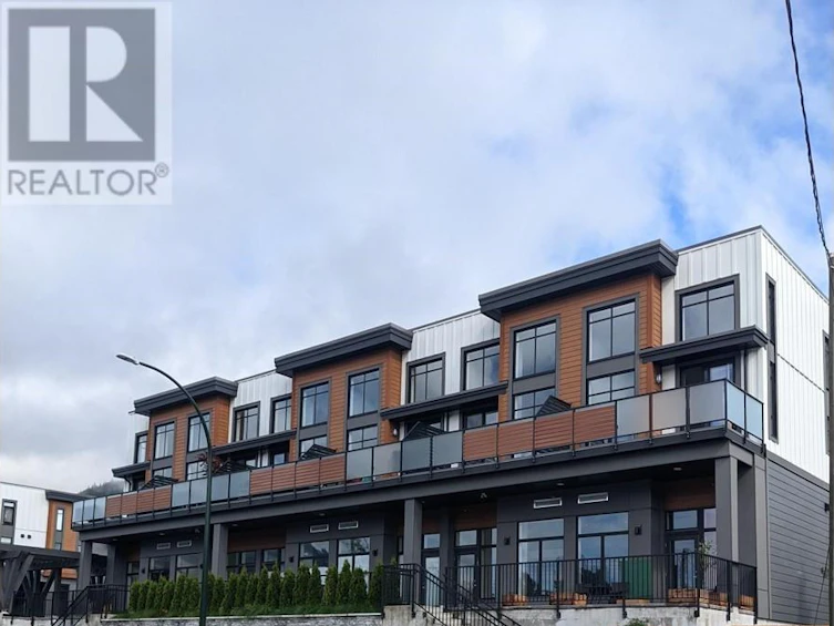 101-39771 Government Road, Squamish, BC, V8B 0G3