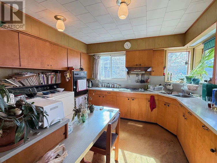 4529 Lakeside Road, Penticton, BC, V2A 8W4 - 31