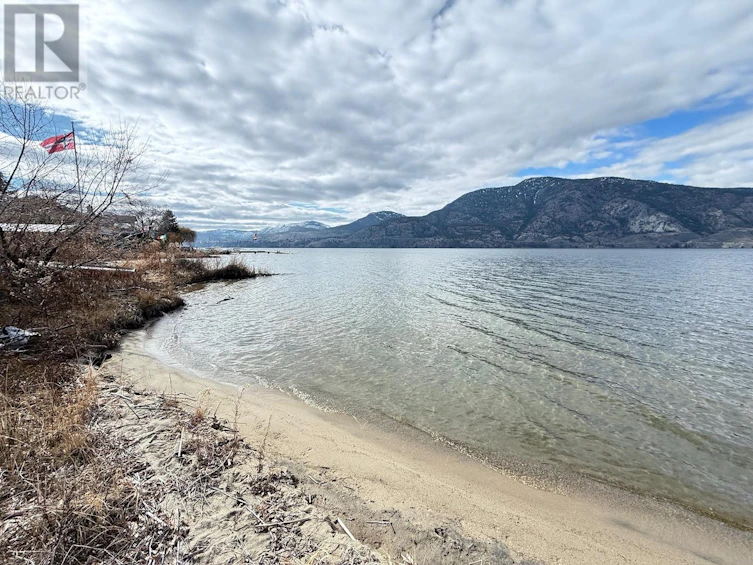 4529 Lakeside Road, Penticton, BC, V2A 8W4 - 44