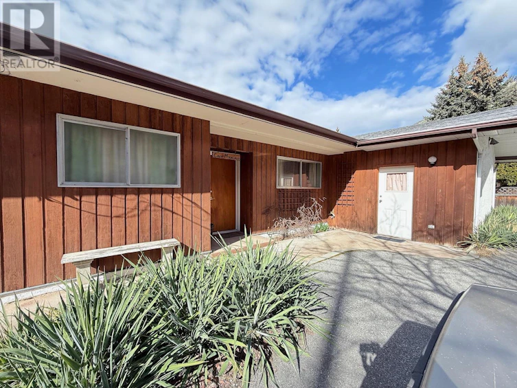 4529 Lakeside Road, Penticton, BC, V2A 8W4 - 56
