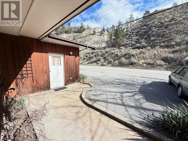 4529 Lakeside Road, Penticton, BC, V2A 8W4 - 58
