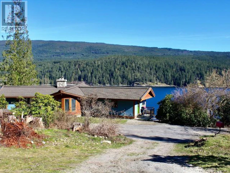 2870 Dangio Road, Powell River, BC, V8A 0G3