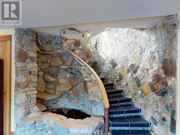 2870 Dangio Road, Powell River, BC, V8A 0G3 - 14