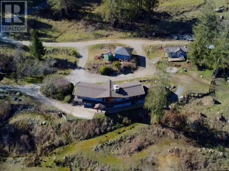 2870 Dangio Road, Powell River, BC, V8A 0G3 - 2
