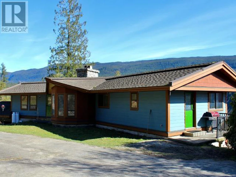 2870 Dangio Road, Powell River, BC, V8A 0G3 - 3