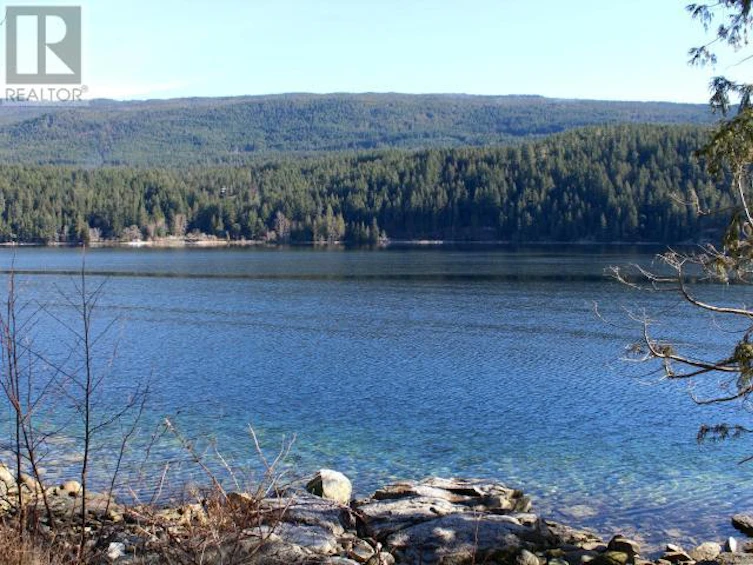 2870 Dangio Road, Powell River, BC, V8A 0G3 - 5
