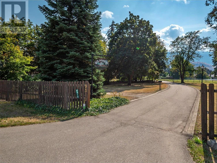 9310 Kalamalka Road, Coldstream, BC, V1B 1L1 - 60