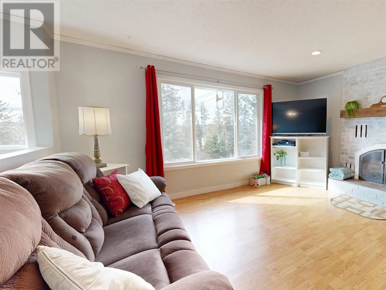 4765 Telqua Drive, 108 Mile Ranch, BC, V0K 2Z0 - 15