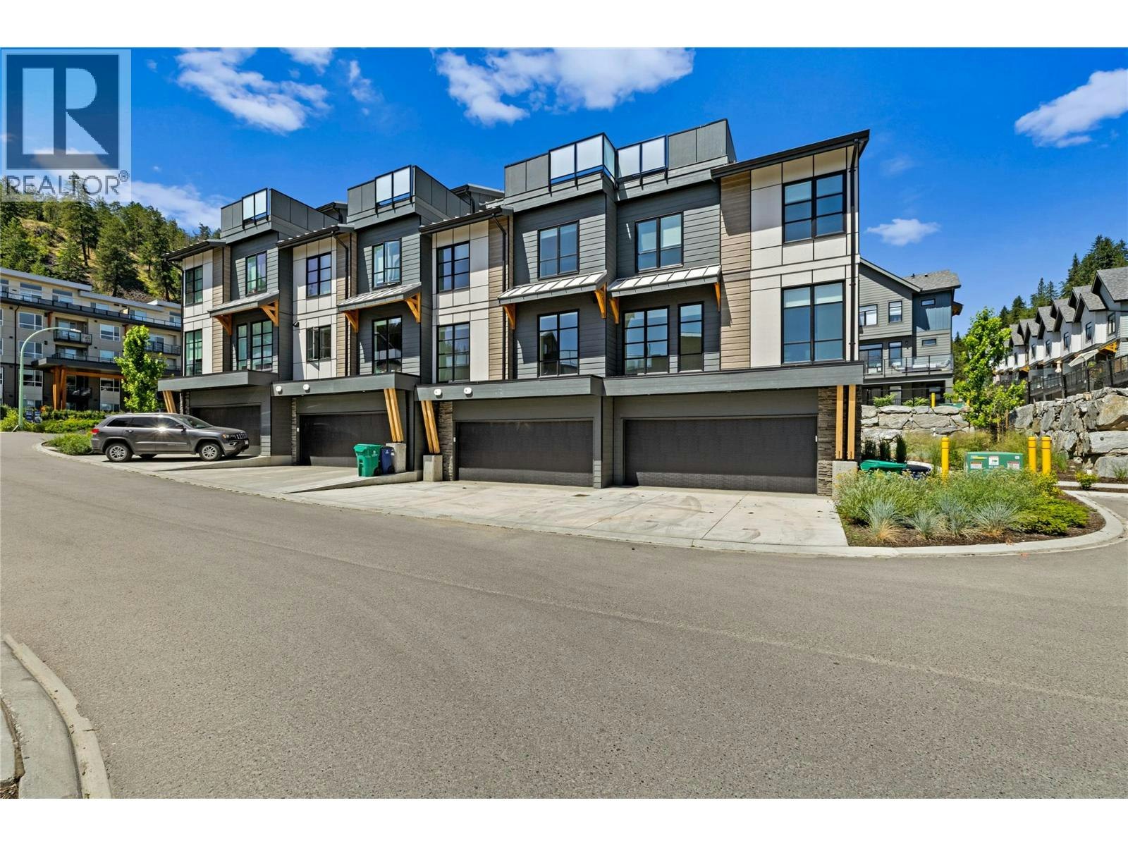 103-1455 Cara Glen Court, Kelowna, BC, V1V 3B8 - 3