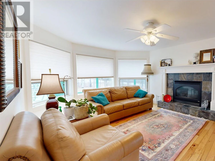 5377 Kallum Drive, 108 Mile Ranch, BC, V0K 2Z0 - 20