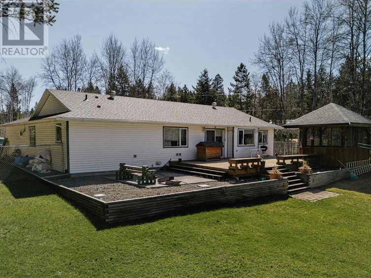 5377 Kallum Drive, 108 Mile Ranch, BC, V0K 2Z0 - 32