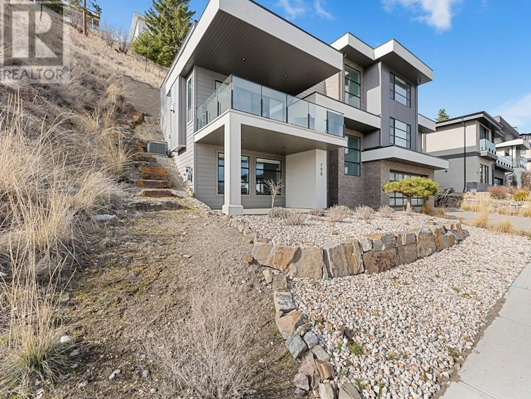 790 Boynton Place, Kelowna, BC, V1V 2Y1 - 32