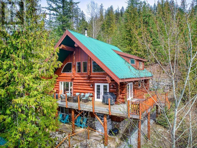 63 Walker Road, Enderby, BC, V0E 1V5 - 2