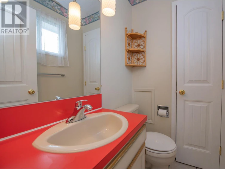 3815 21 Avenue, Vernon, BC, V1T 6P7 - 21