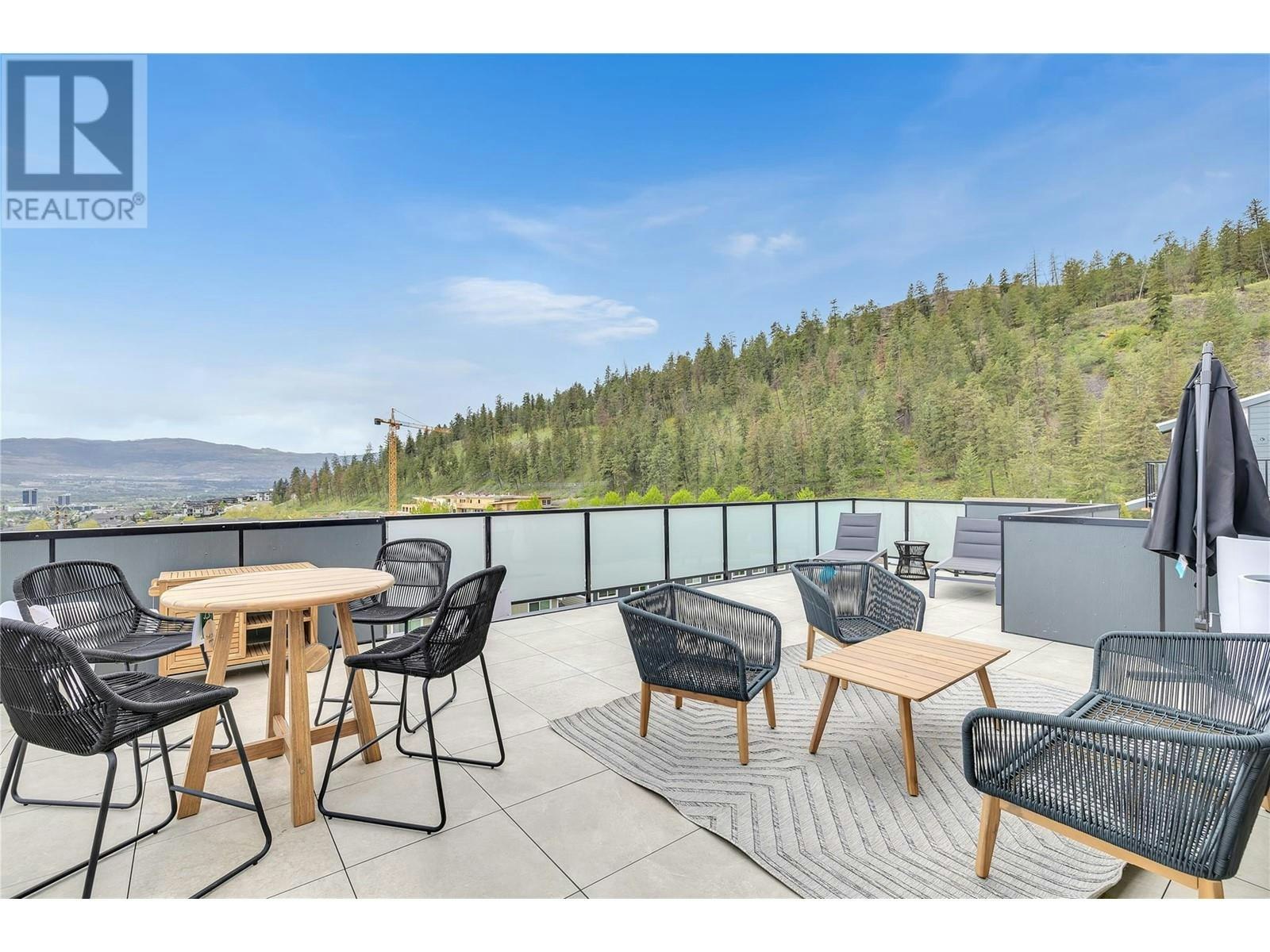 134-1455 Cara Glen Court, Kelowna, BC, V1V 3B8 - 2