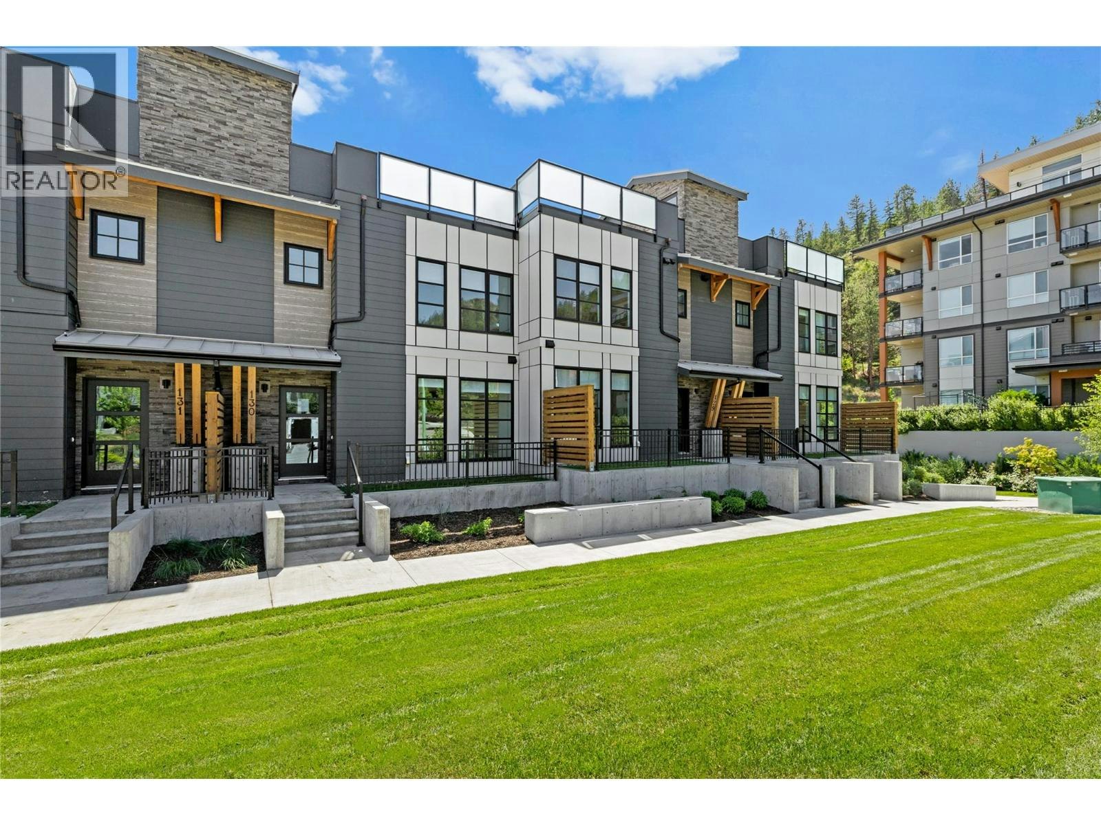 130-1455 Cara Glen Court, Kelowna, BC, V1V 3B8 - 2