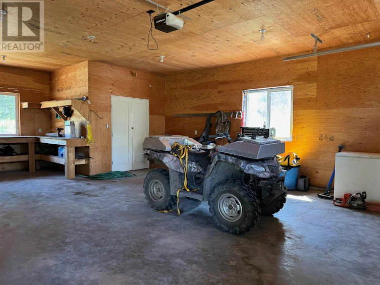 5289 Dawson Road, 100 Mile House, BC, V0K 2E1 - 32