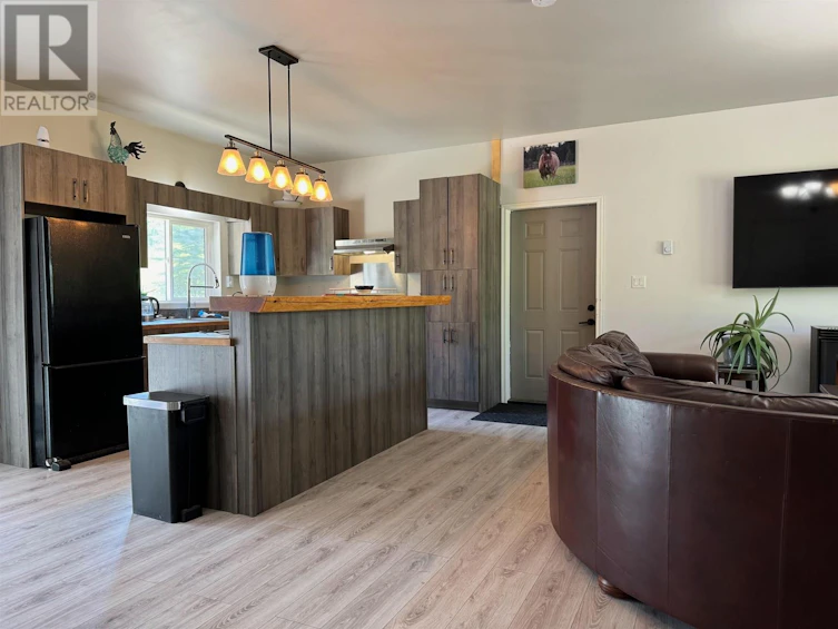 5289 Dawson Road, 100 Mile House, BC, V0K 2E1 - 27