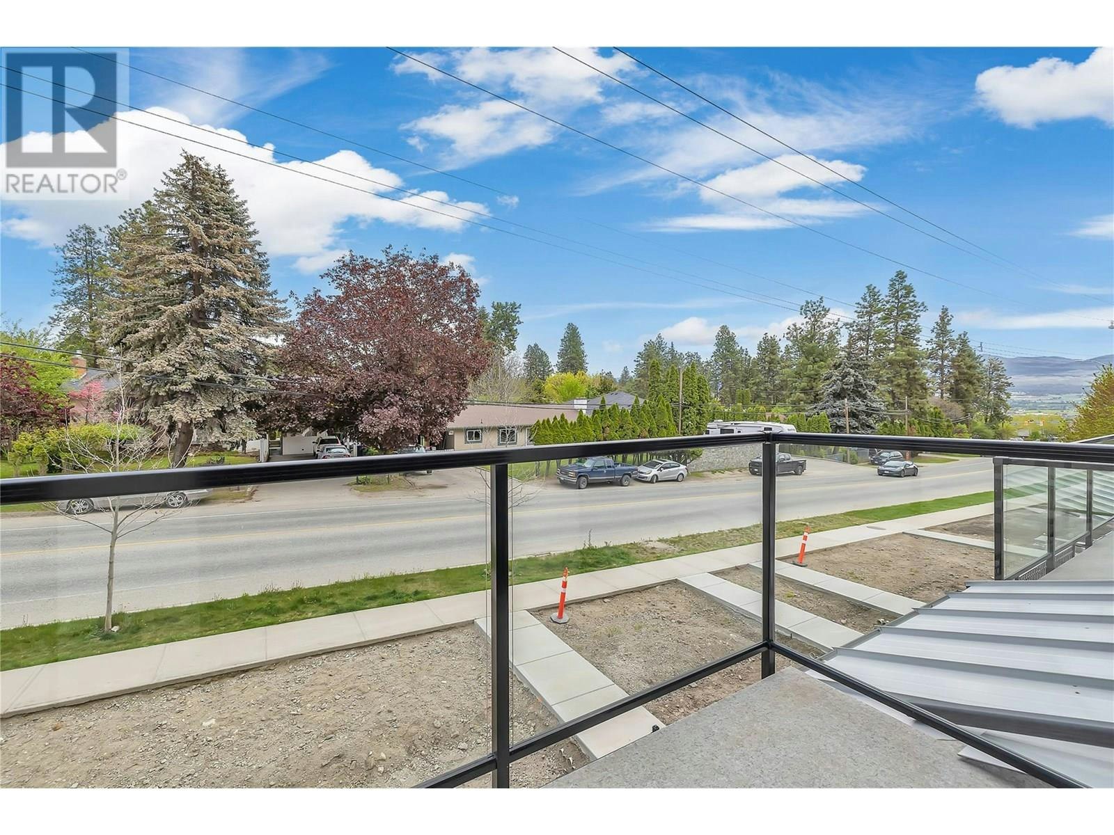 108-1455 Cara Glen Court, Kelowna, BC, V1V 1A6 - 17