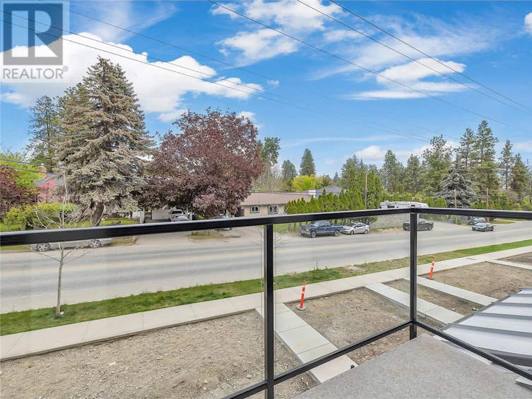 108-1455 Cara Glen Court, Kelowna, BC, V1V 1A6 - 17