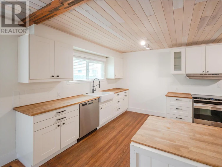 302 Scott Avenue, Penticton, BC, V2A 2J8 - 12