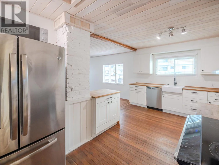 302 Scott Avenue, Penticton, BC, V2A 2J8 - 16