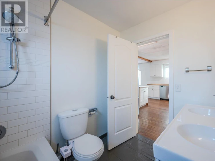 302 Scott Avenue, Penticton, BC, V2A 2J8 - 25