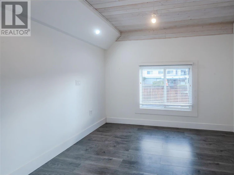 302 Scott Avenue, Penticton, BC, V2A 2J8 - 30
