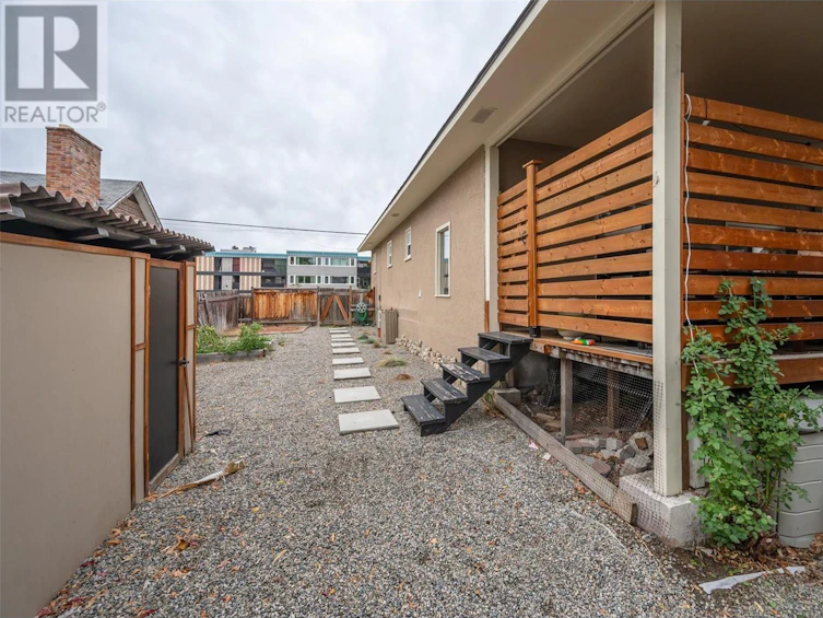 302 Scott Avenue, Penticton, BC, V2A 2J8 - 49
