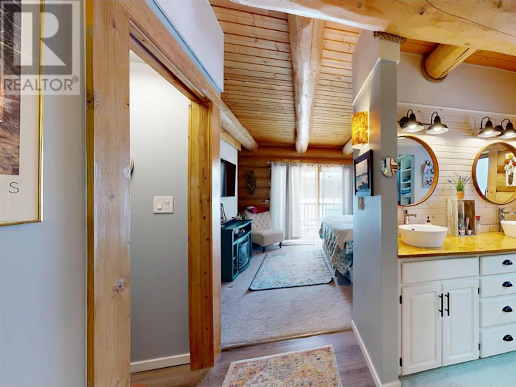8494 Gerald Crescent, 100 Mile House, BC, V0K 1E0 - 16