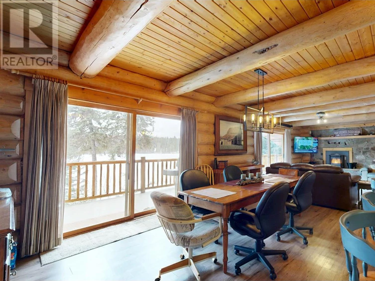 8494 Gerald Crescent, 100 Mile House, BC, V0K 1E0 - 10