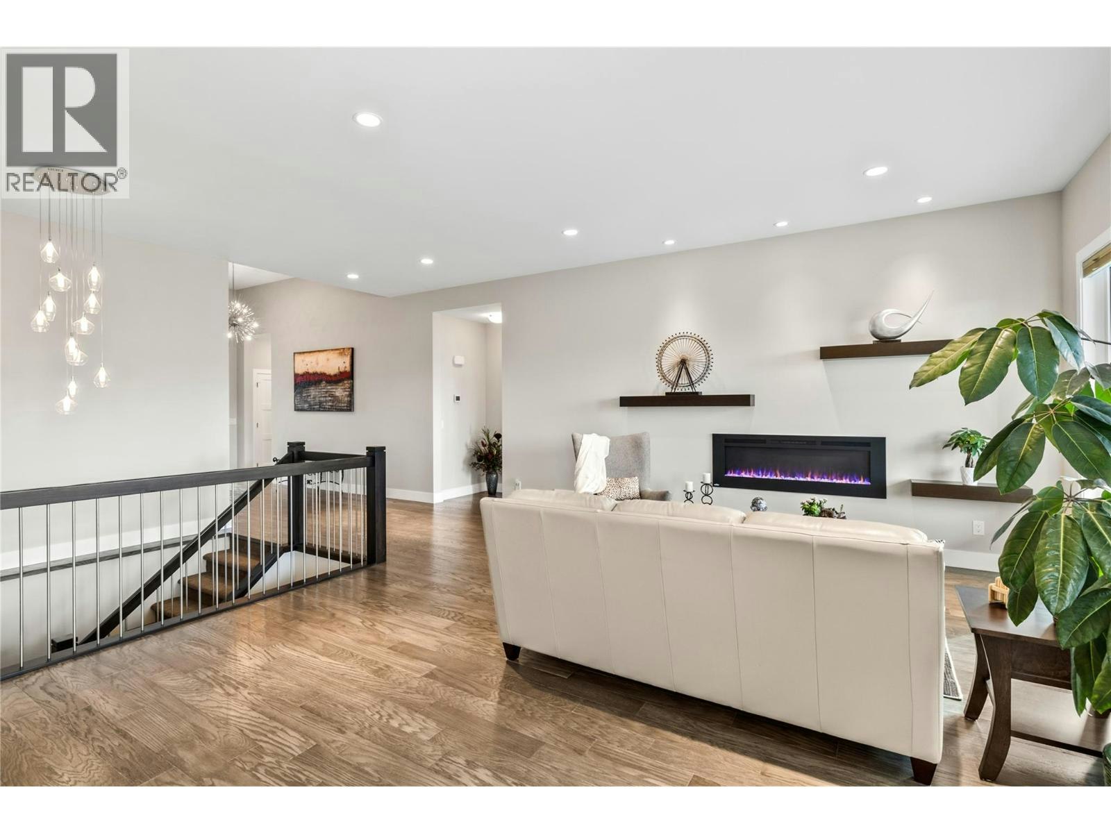 1376 Mine Hill Drive, Kelowna, BC, V1P 1S5 - 8
