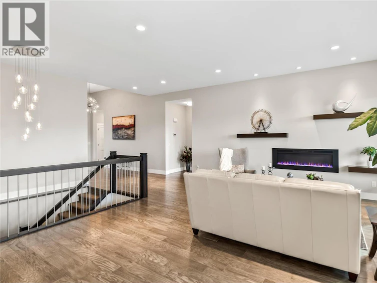 1376 Mine Hill Drive, Kelowna, BC, V1P 1S5 - 8