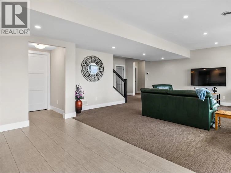 1376 Mine Hill Drive, Kelowna, BC, V1P 1S5 - 37