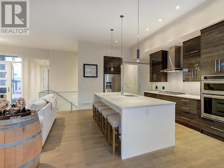 1225 Ponds Avenue, Kelowna, BC, V1W 5N1 - 10
