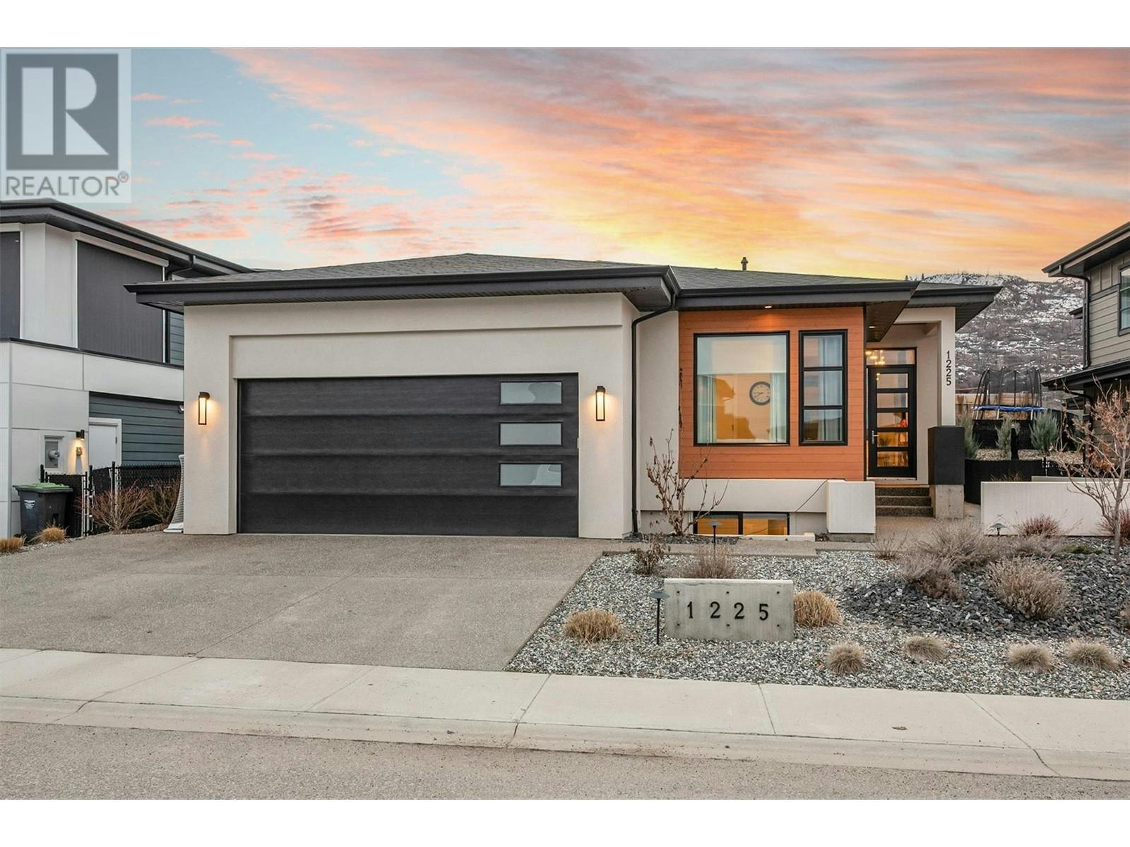 1225 Ponds Avenue, Kelowna, BC, V1W 5N1 - 2