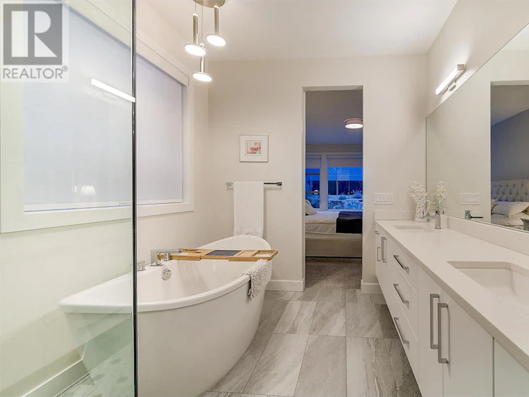 1225 Ponds Avenue, Kelowna, BC, V1W 5N1 - 25