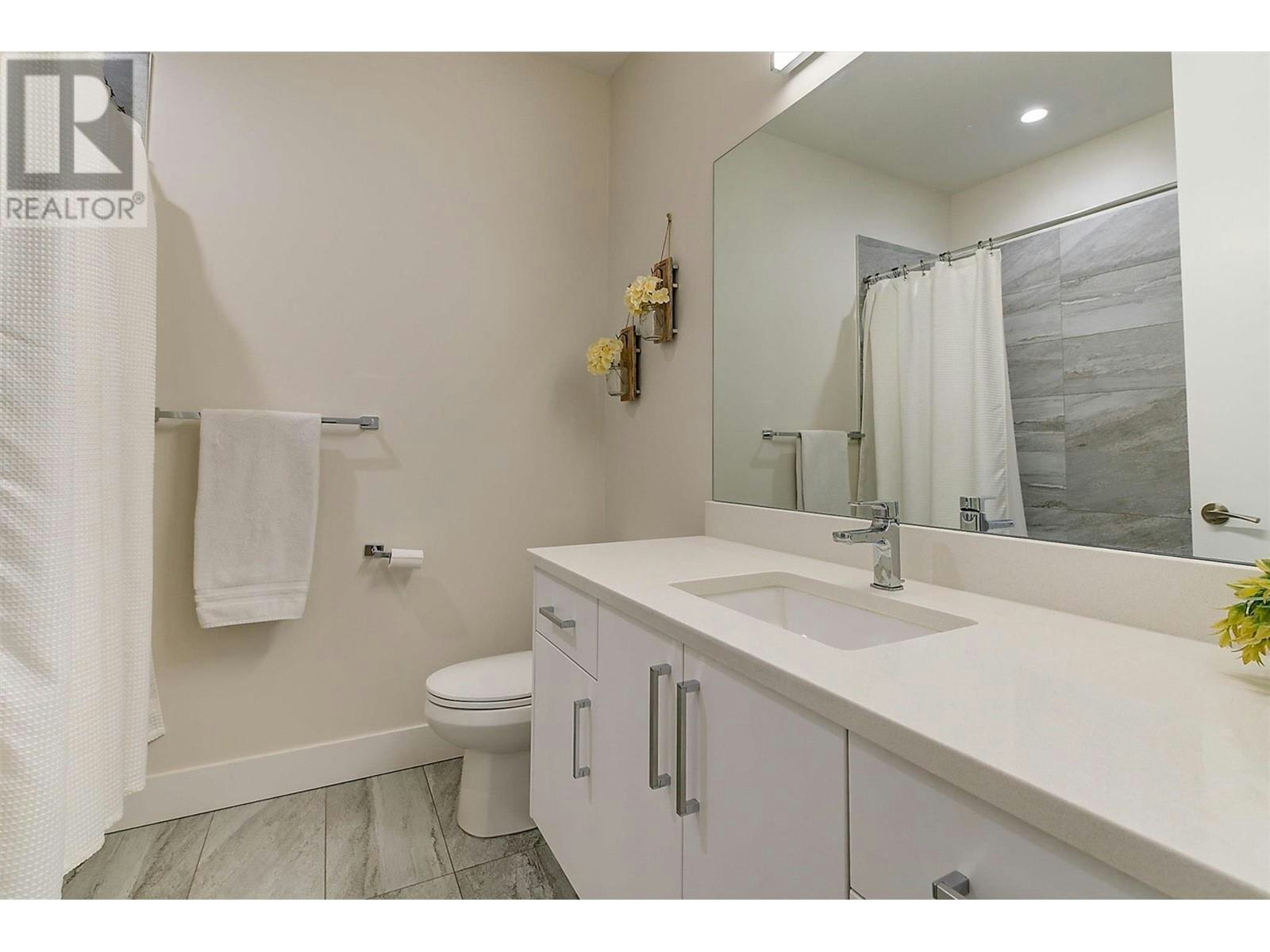 1225 Ponds Avenue, Kelowna, BC, V1W 5N1 - 33
