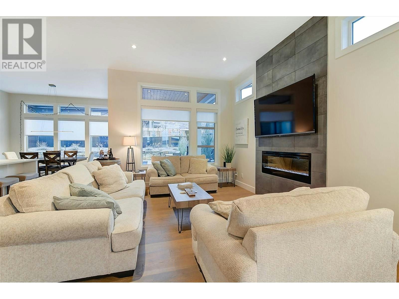 1225 Ponds Avenue, Kelowna, BC, V1W 5N1 - 4