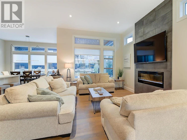 1225 Ponds Avenue, Kelowna, BC, V1W 5N1 - 4