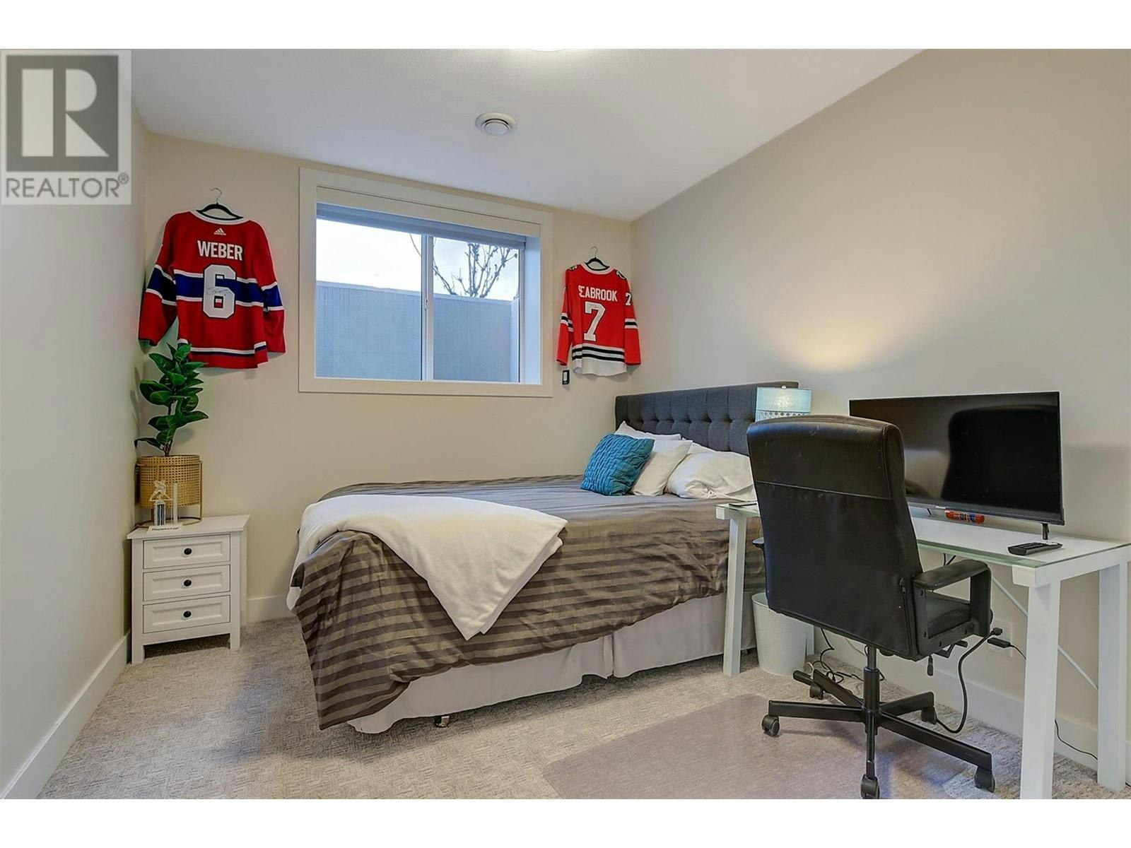 1225 Ponds Avenue, Kelowna, BC, V1W 5N1 - 42