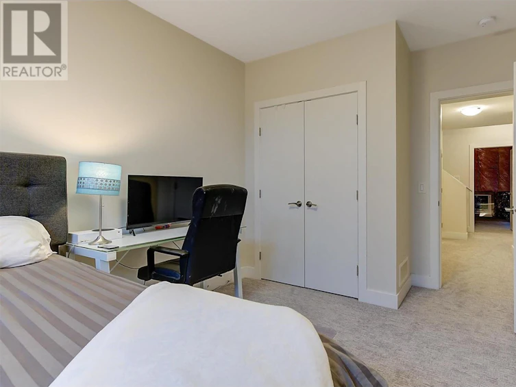 1225 Ponds Avenue, Kelowna, BC, V1W 5N1 - 43