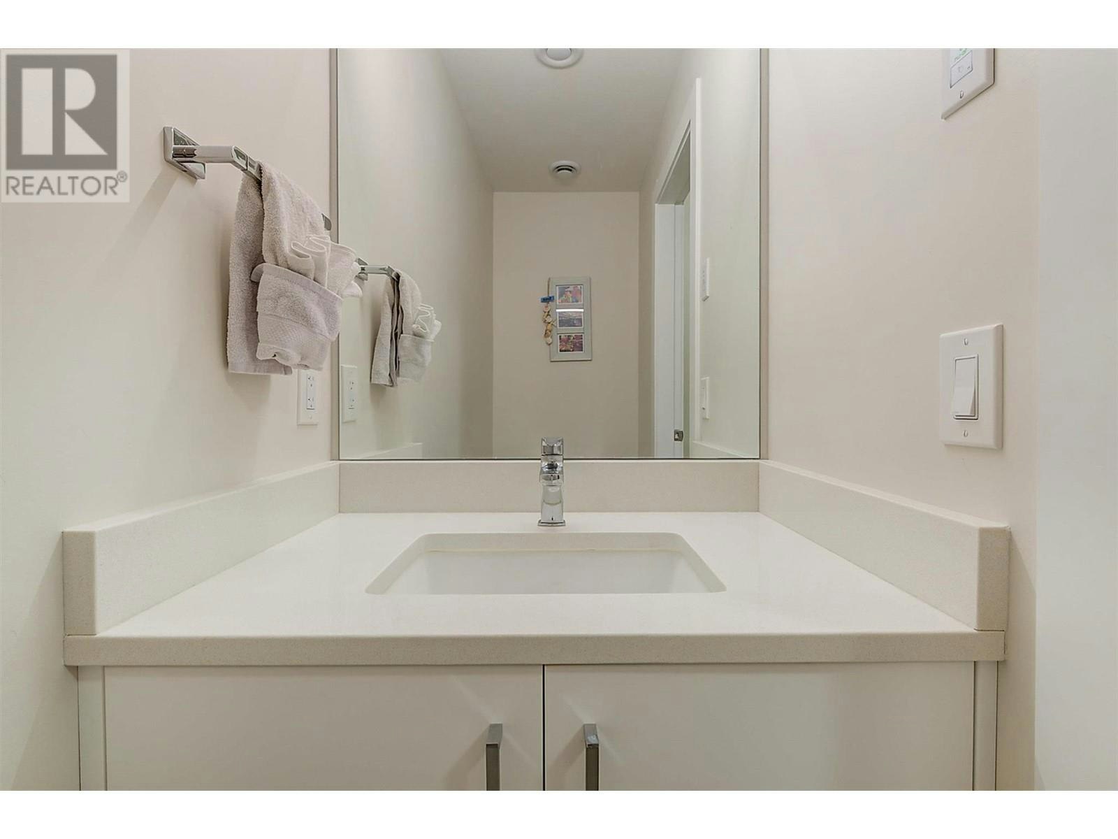 1225 Ponds Avenue, Kelowna, BC, V1W 5N1 - 44